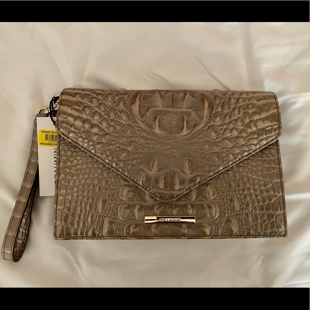 NWT Sara Clutch